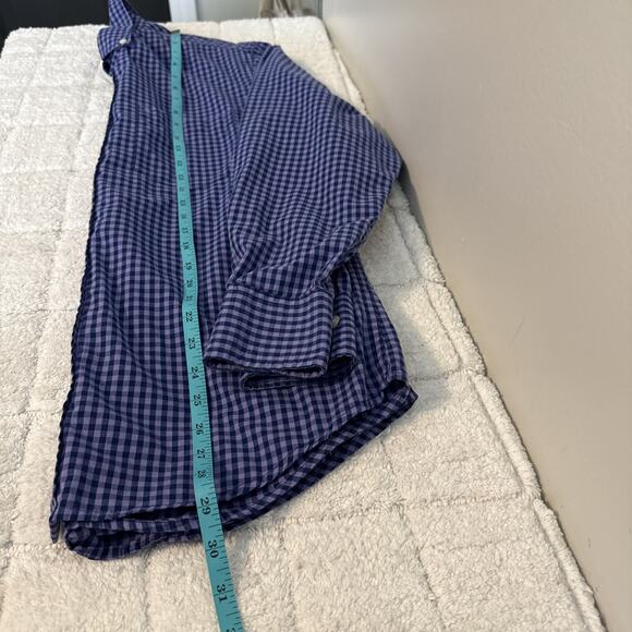 Izod Mens Size Medium Button Down Long Sleeve Shirt Casual Office Work Staple - Picture 10 of 13